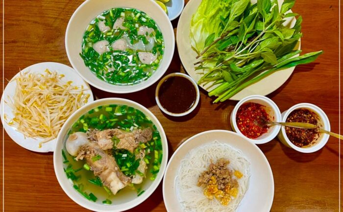 Đặc sản Gia Lai - Phở khô 2 tô