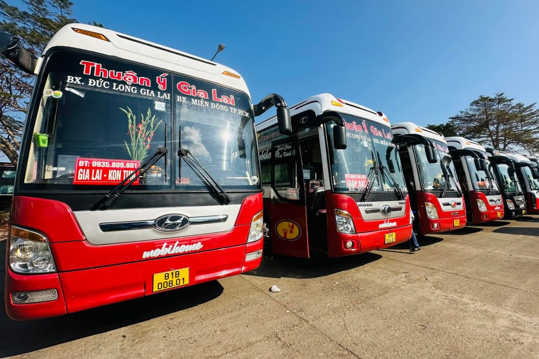 Xe khách Thuận Ý