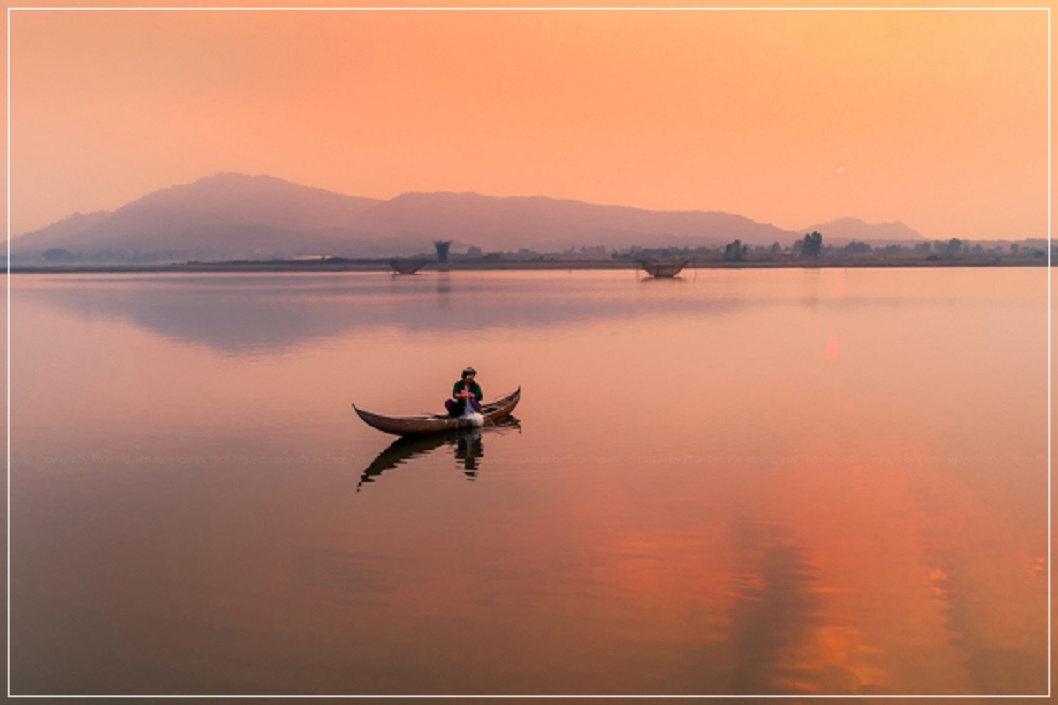 Hoàng hôn Biển Hồ Pleiku
